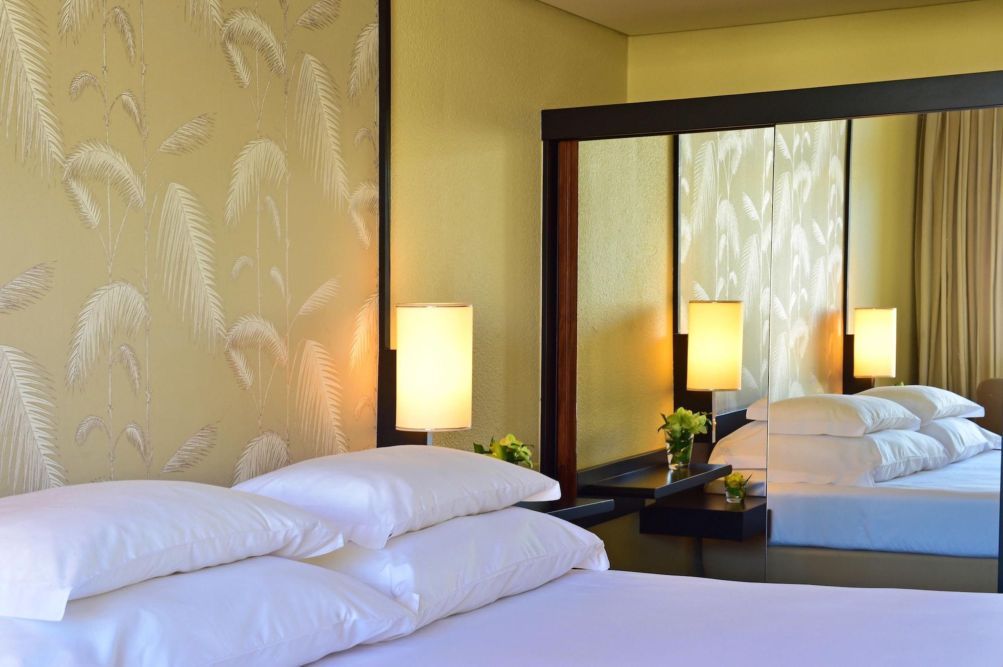 Pestana Casino Park Hotel & Casino Funchal  Zewnętrze zdjęcie A bedroom at the hotel