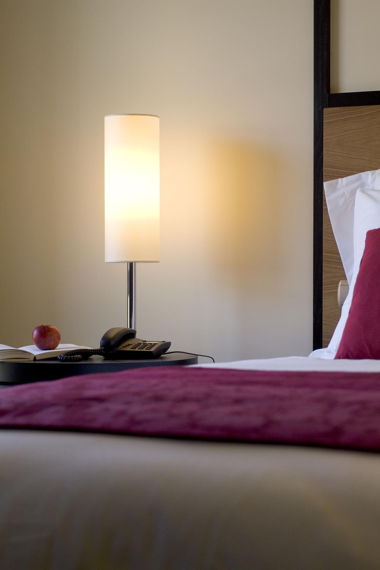 Pestana Casino Park Hotel & Casino Funchal  Zewnętrze zdjęcie A lamp on a bedside table